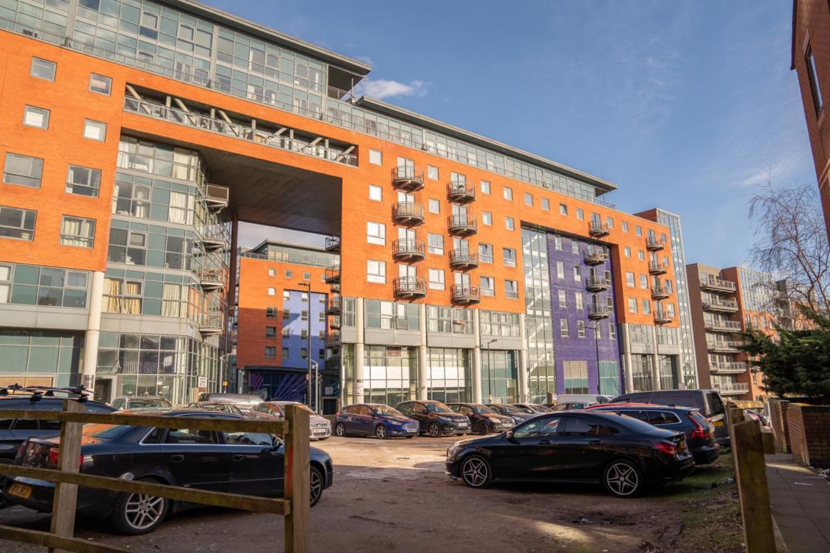 The Amazing Triplex - City Centre - Free Parking Шефилд Екстериор снимка